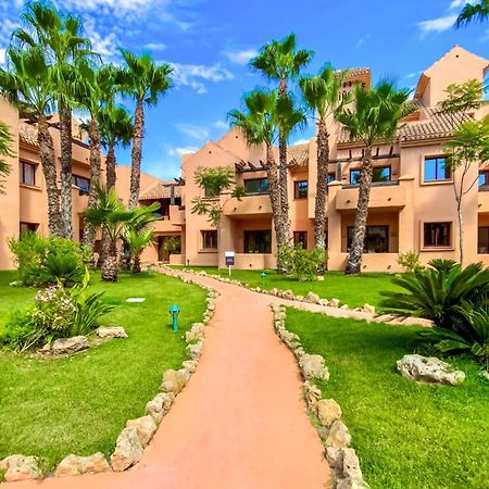 Lovely Apartment In Los Alcazares With Kitchen Exterior photo