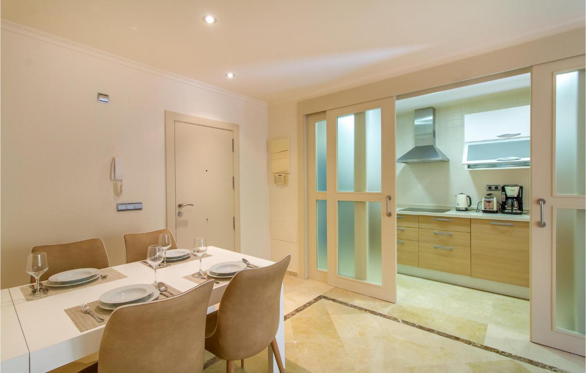 Lovely Apartment In Los Alcazares With Kitchen Exterior photo