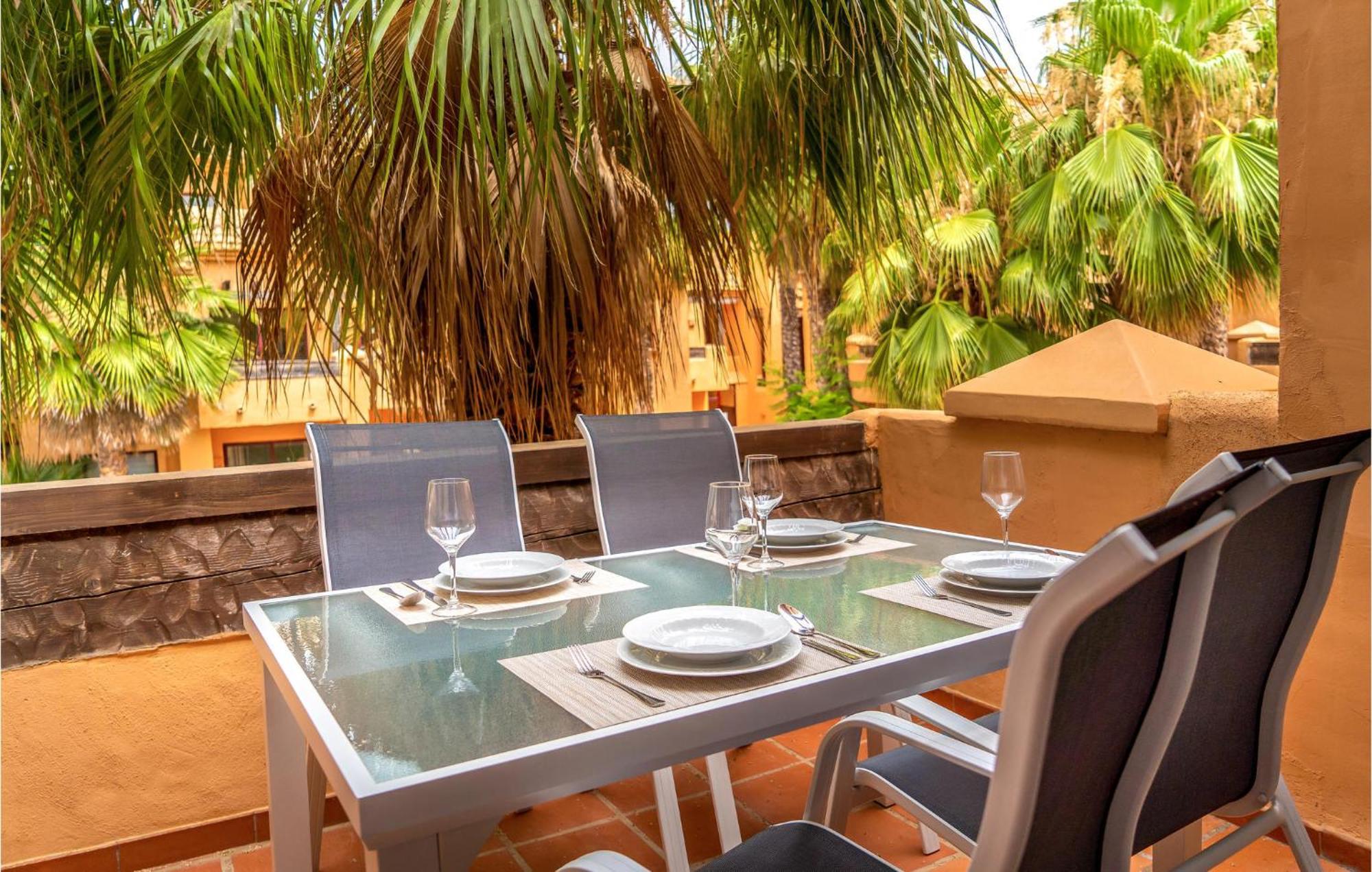 Lovely Apartment In Los Alcazares With Kitchen Exterior photo