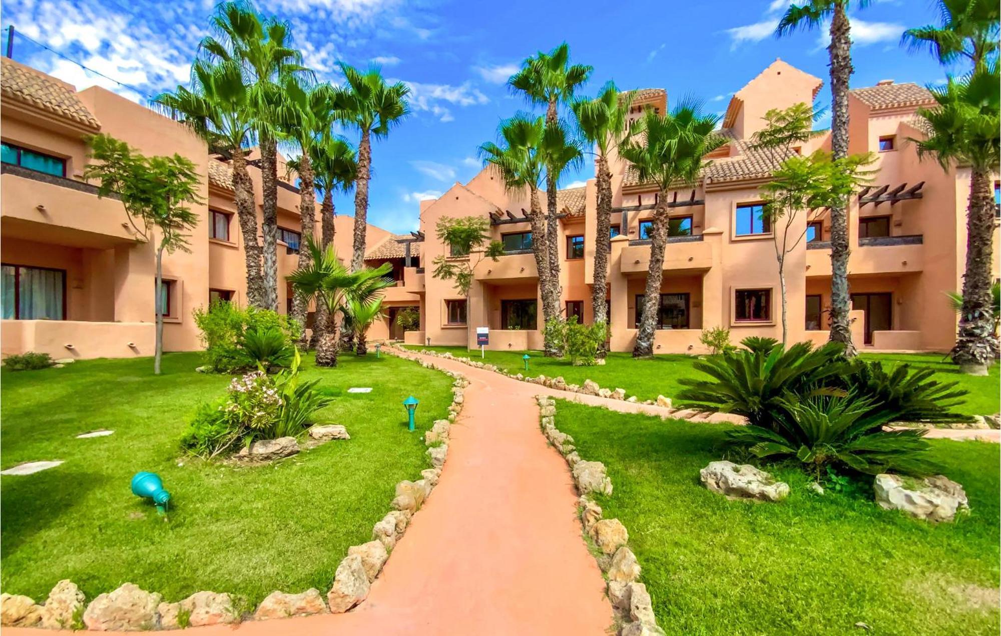 Lovely Apartment In Los Alcazares With Kitchen Exterior photo