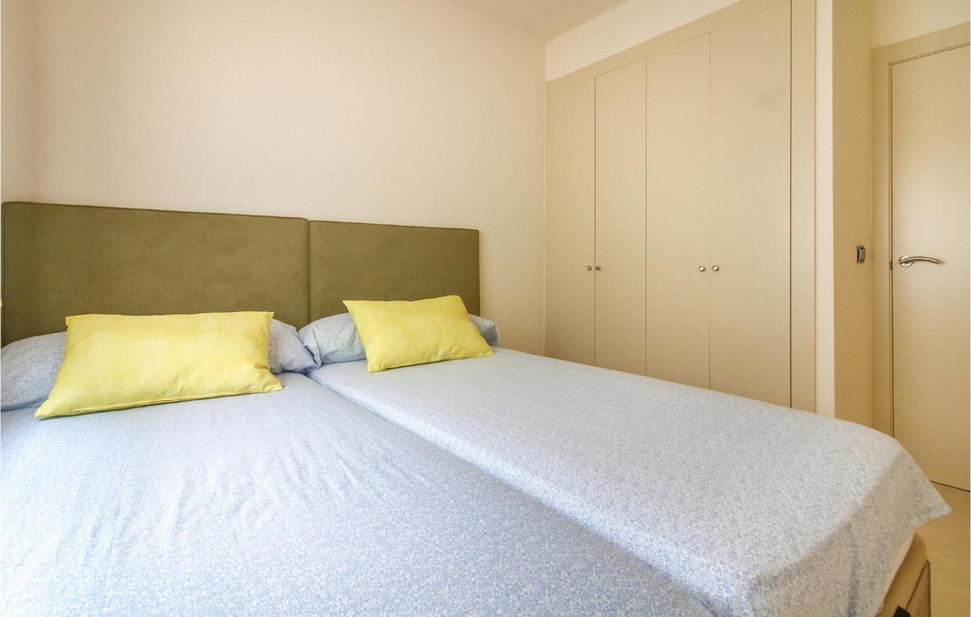 Lovely Apartment In Los Alcazares With Kitchen Exterior photo